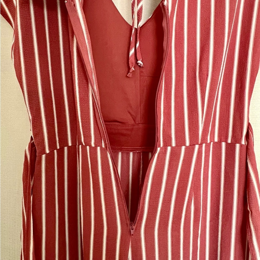 Burgundy White Striped Wide Leg Jumpsuit Pockets M - Picture 6 of 9